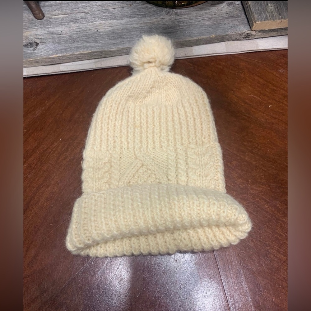 JOHN MOLLOY DONEGAL IRELAND KNIT Virgin WOOL BEANIE POM HAT